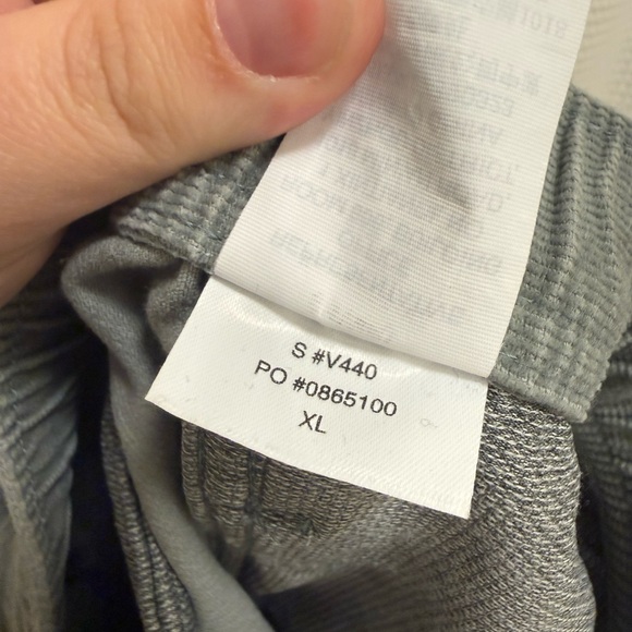 Vuori Men's Sage Green Jogger Corduroy  Pants - XL - Picture 8 of 8